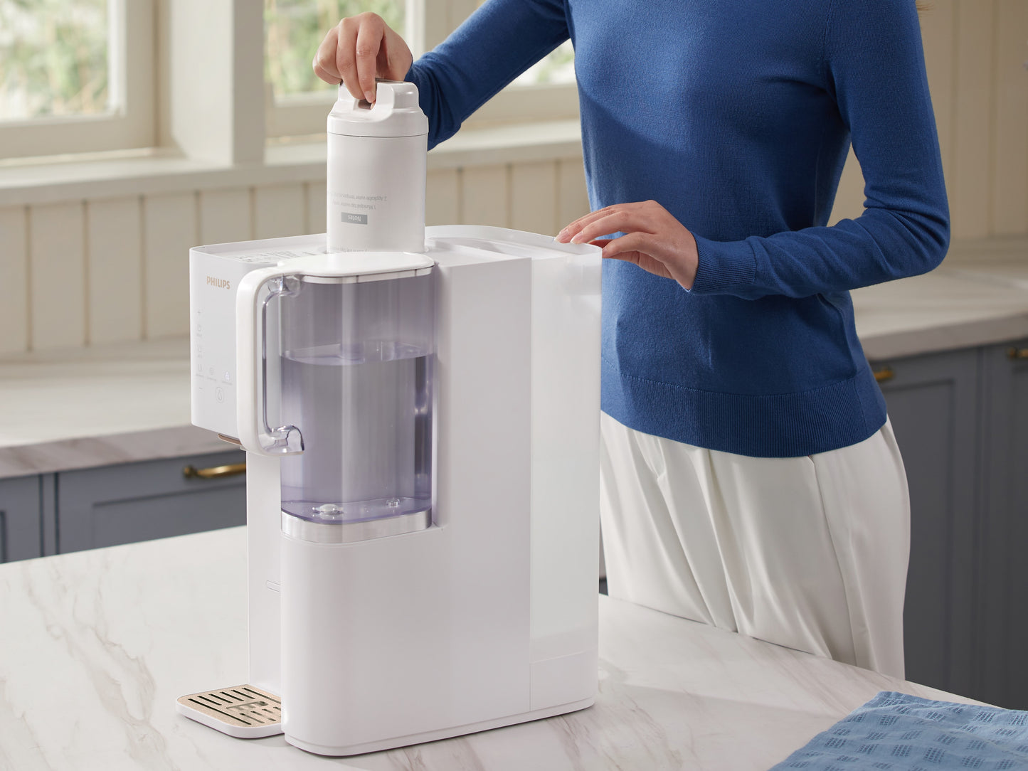 A001-06 Philips ADD6920 RO Instant Hot Water Dispenser